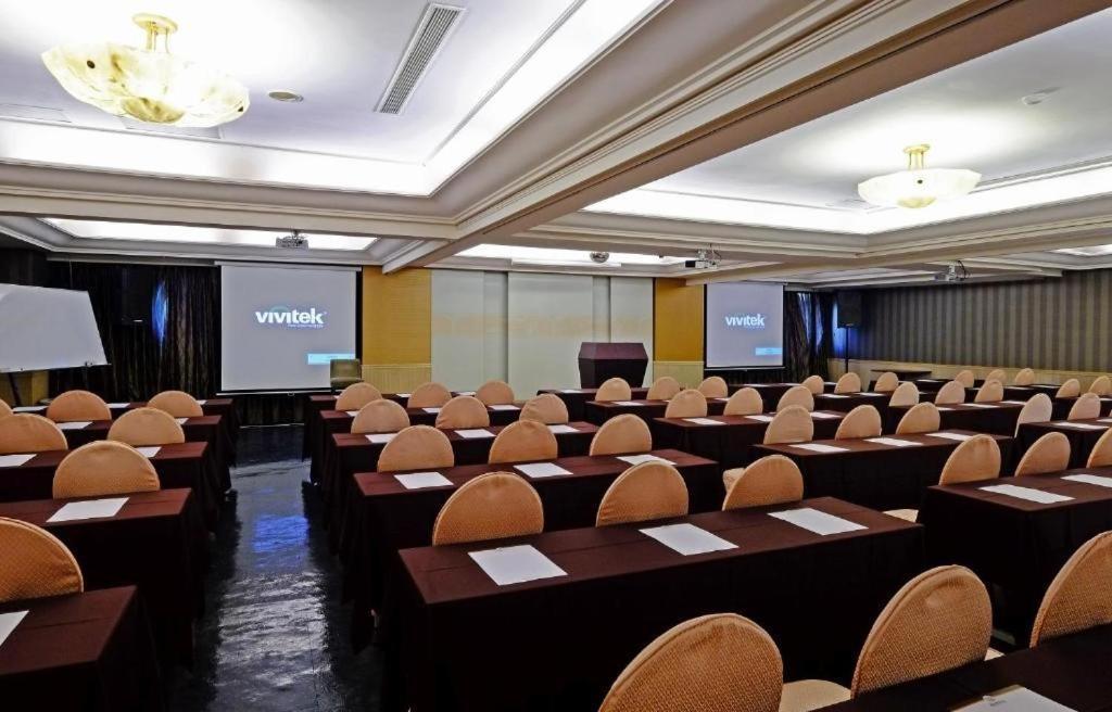 Ohotel Тайчжун Екстер'єр фото