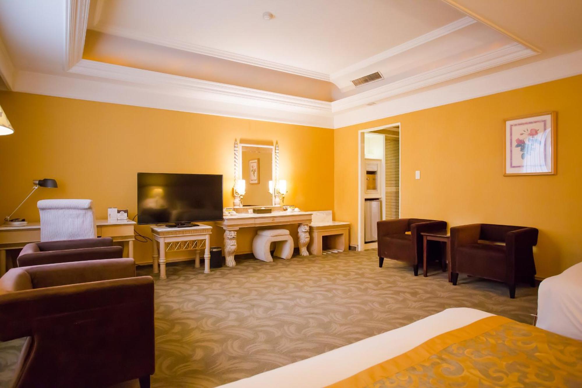 Ohotel Тайчжун Екстер'єр фото