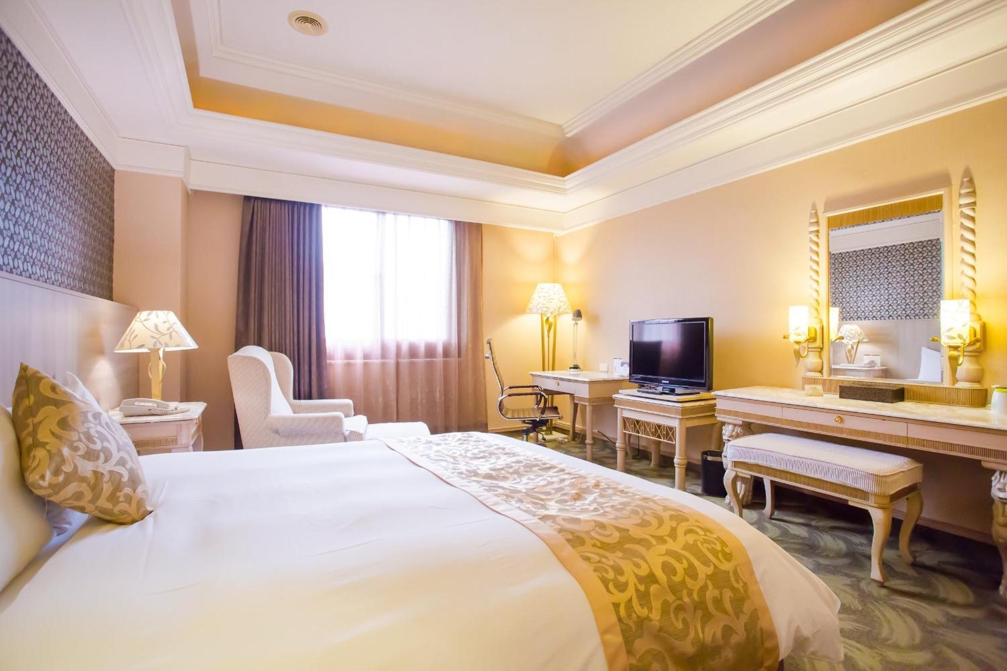 Ohotel Тайчжун Екстер'єр фото