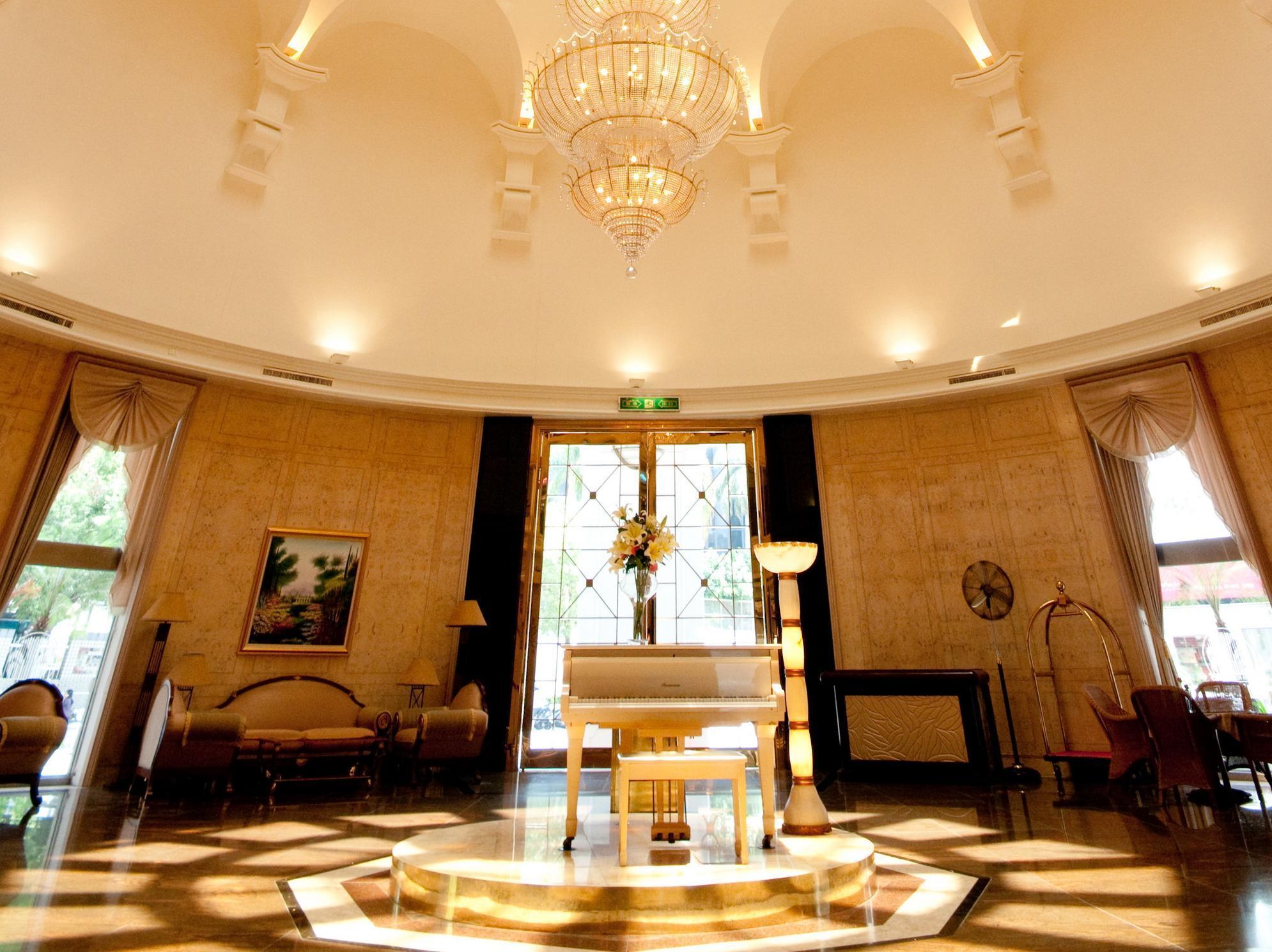 Ohotel Тайчжун Екстер'єр фото