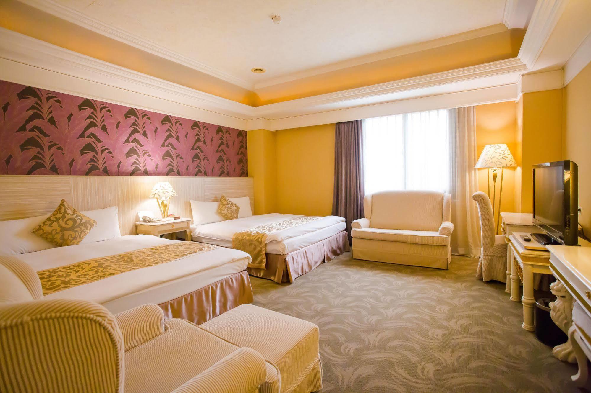 Ohotel Тайчжун Екстер'єр фото